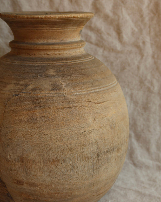 Large Wood Vase 18